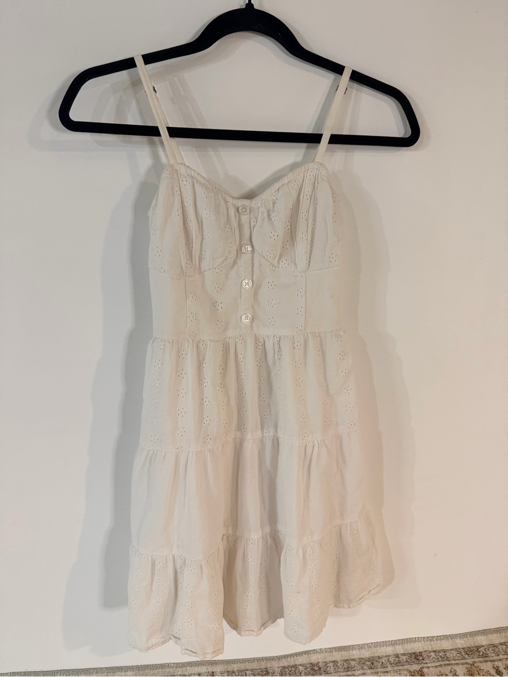 Hollister eyelet‎ tiered dress